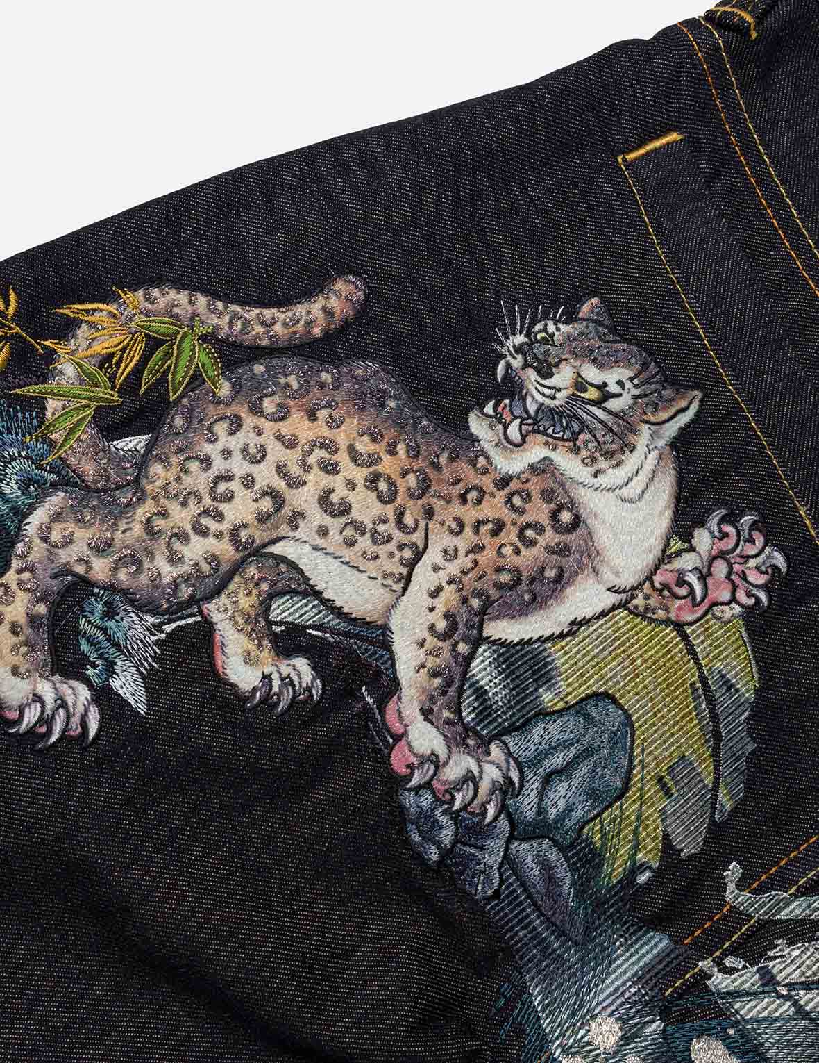 デュオレオパード大黒刺繍 ジーンズ #2020