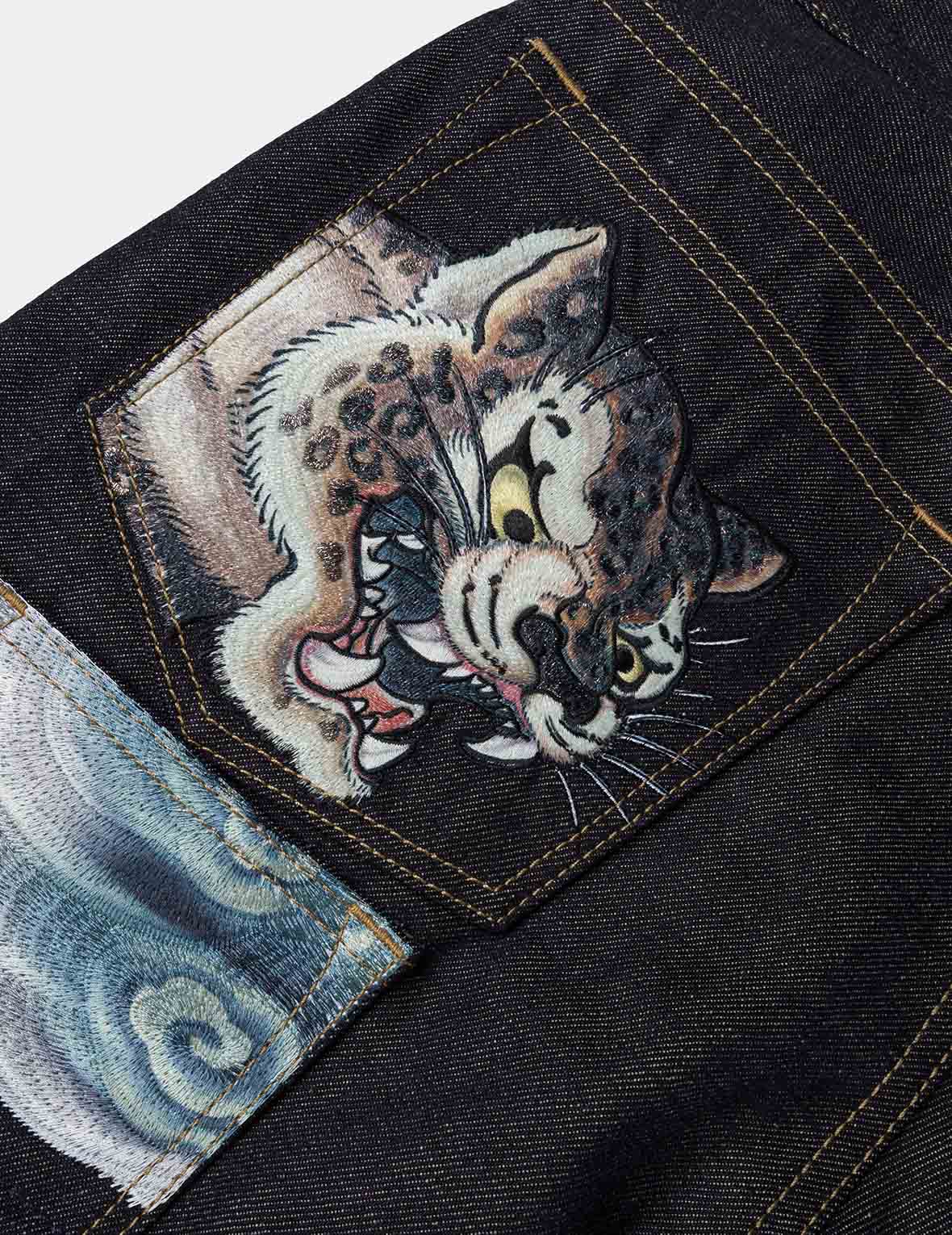 マルチポケット刺繍パッチ ジーンズ #2020 – EVISU