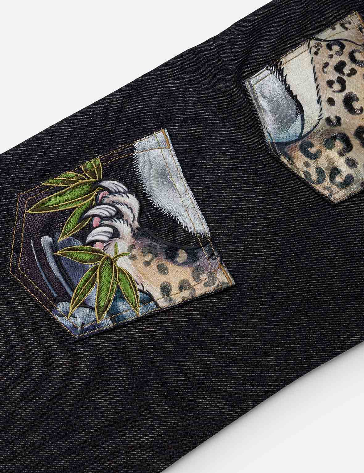 Multi-Pocket Embroidery Patch Jeans #2020