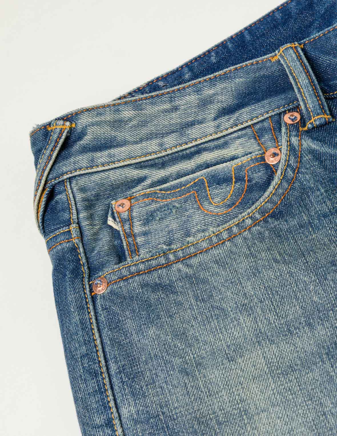 カモメプリントディストレスド ジーンズ #2020 – EVISU