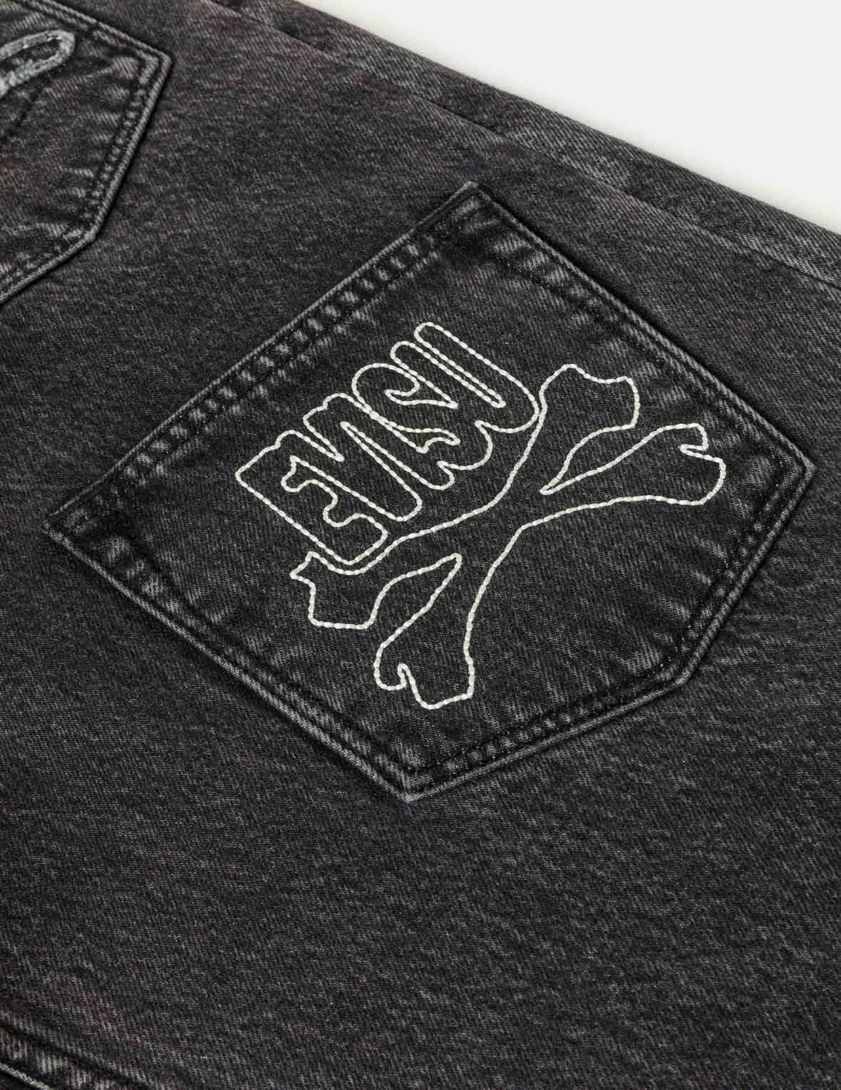スカルマルチポケット デニムジーンズ – EVISU
