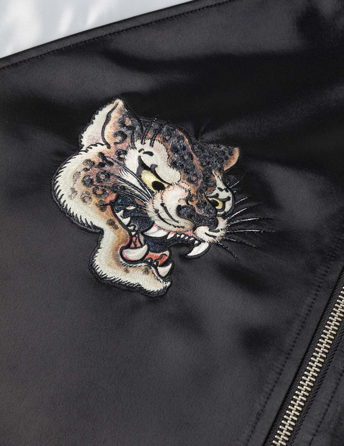 デュオレオパード刺繍 スカジャン – EVISU