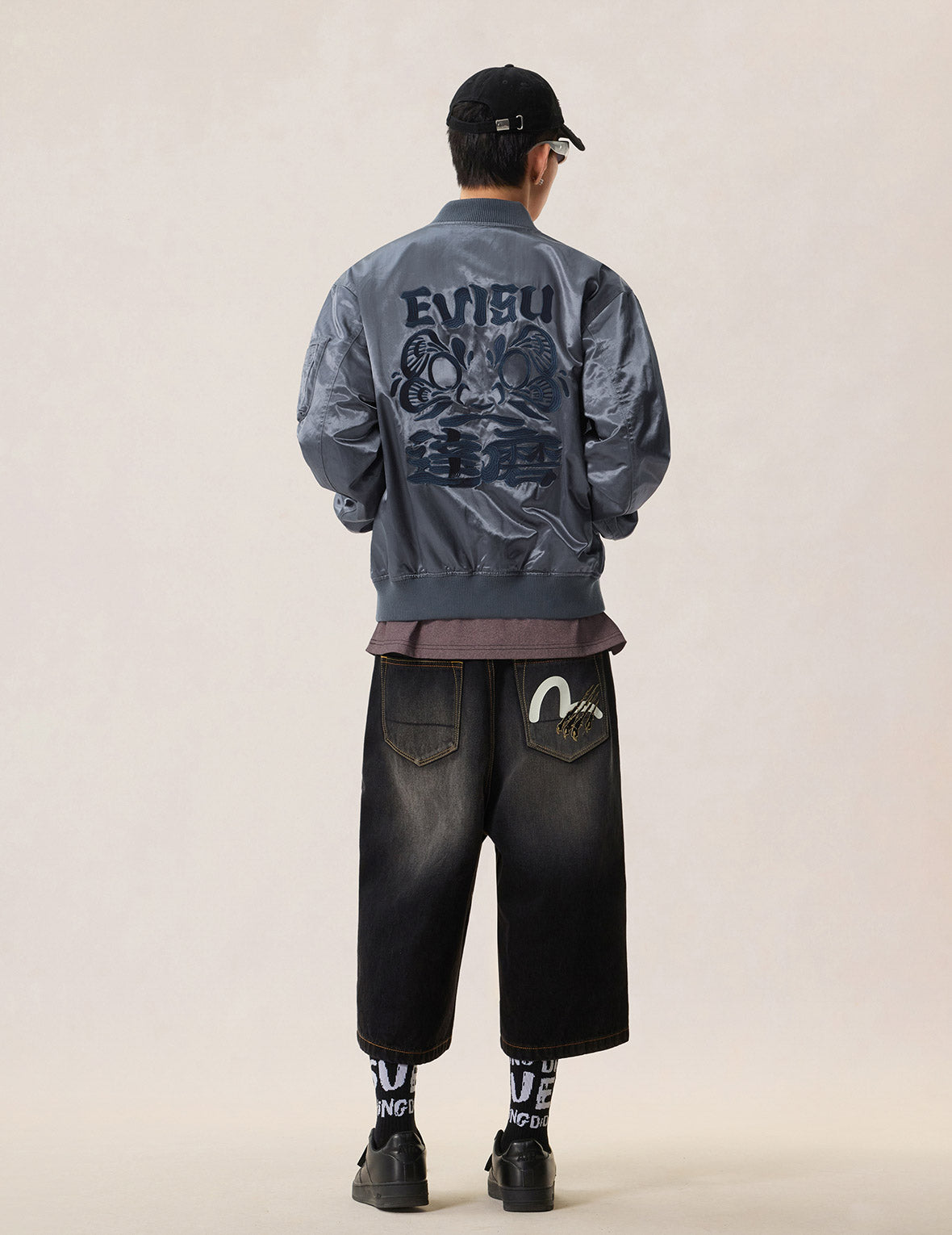 ガーメントダイだるま刺繍 ボンバージャケット – EVISU