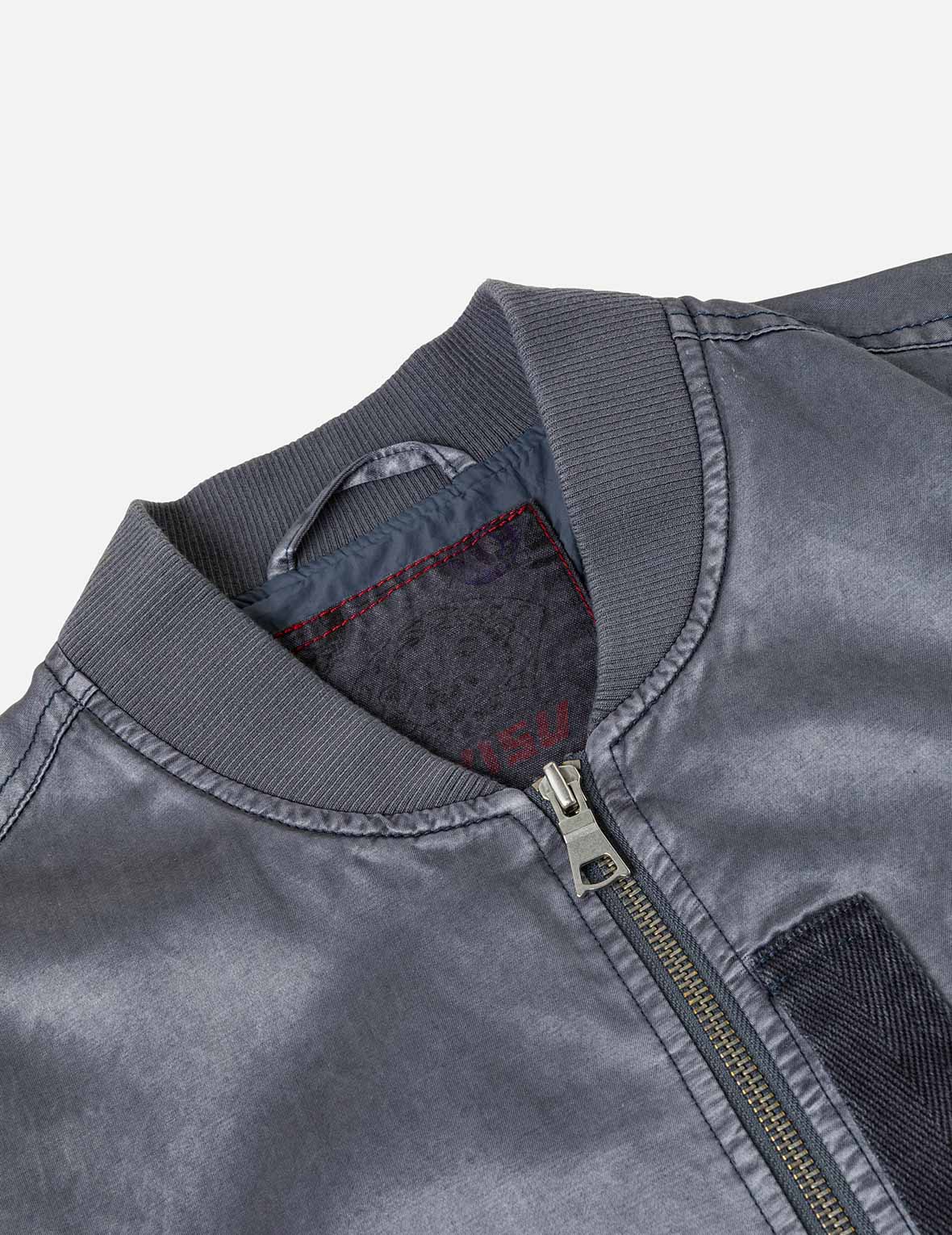 ガーメントダイだるま刺繍 ボンバージャケット – EVISU