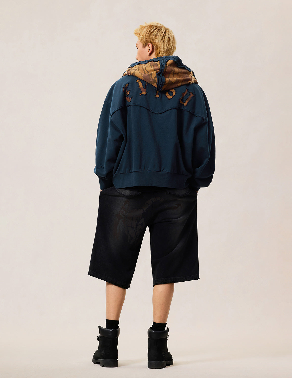 石垣迷彩フーディー