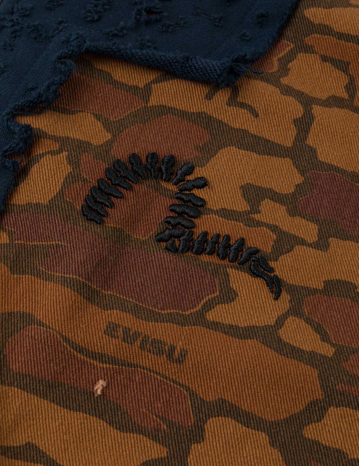 石垣迷彩フーディー