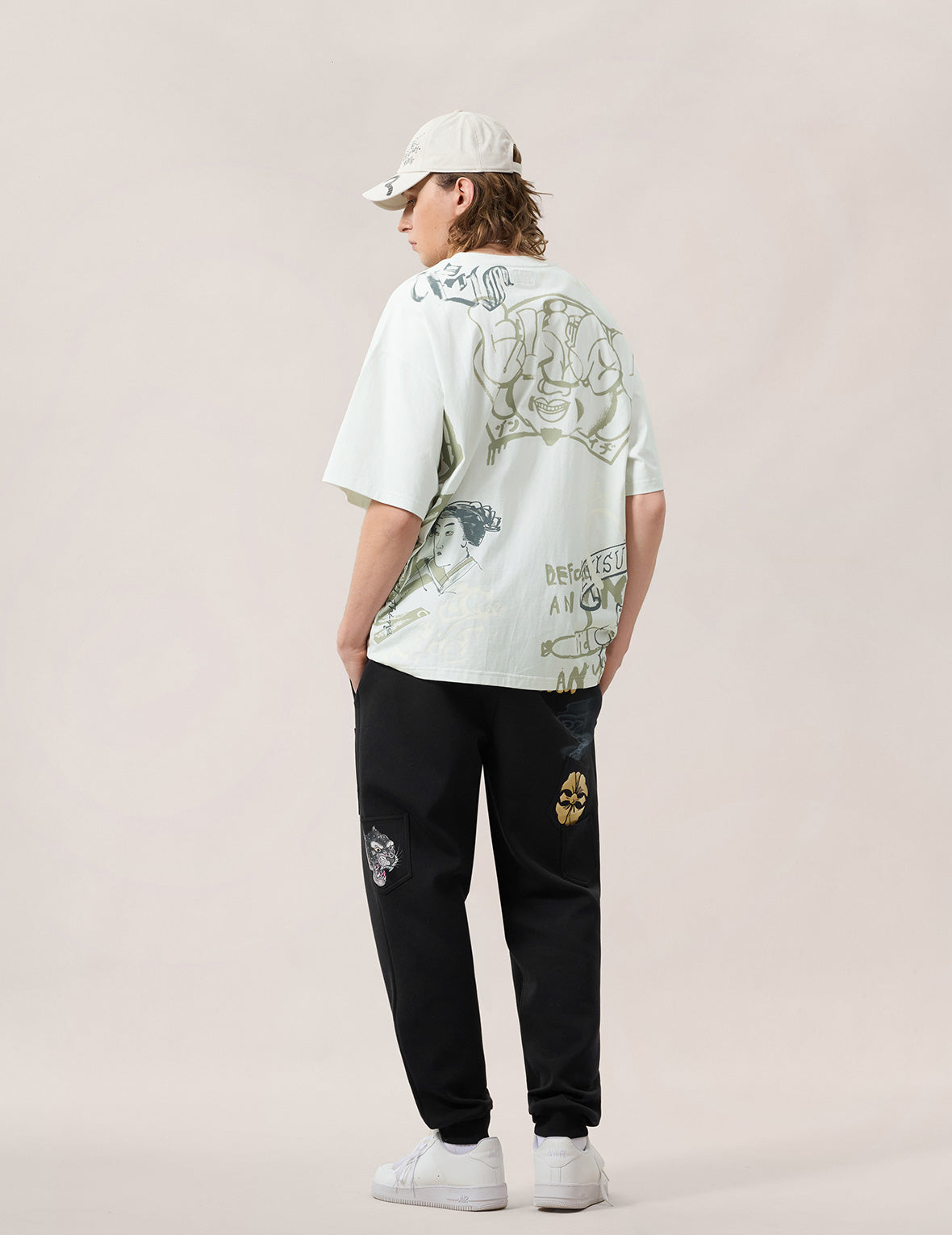 オールオーバーEVISUロゴグラフィック Tシャツ