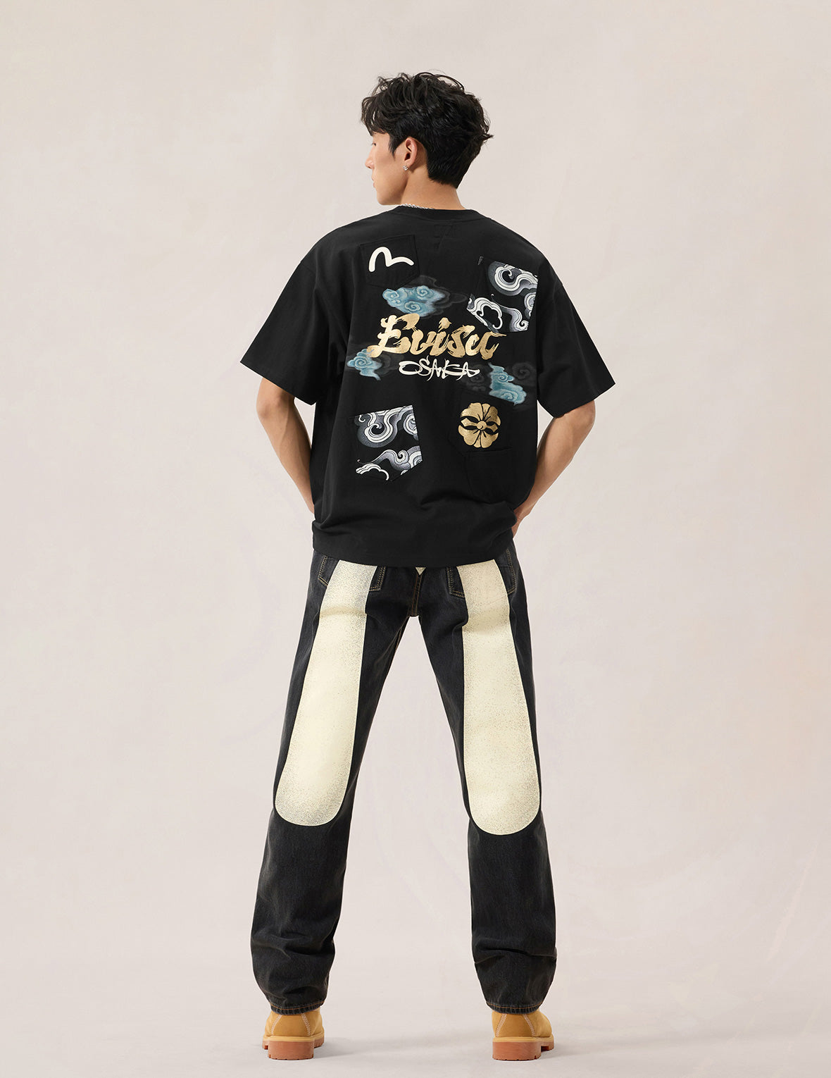 マルチポケット箔プリント Tシャツ