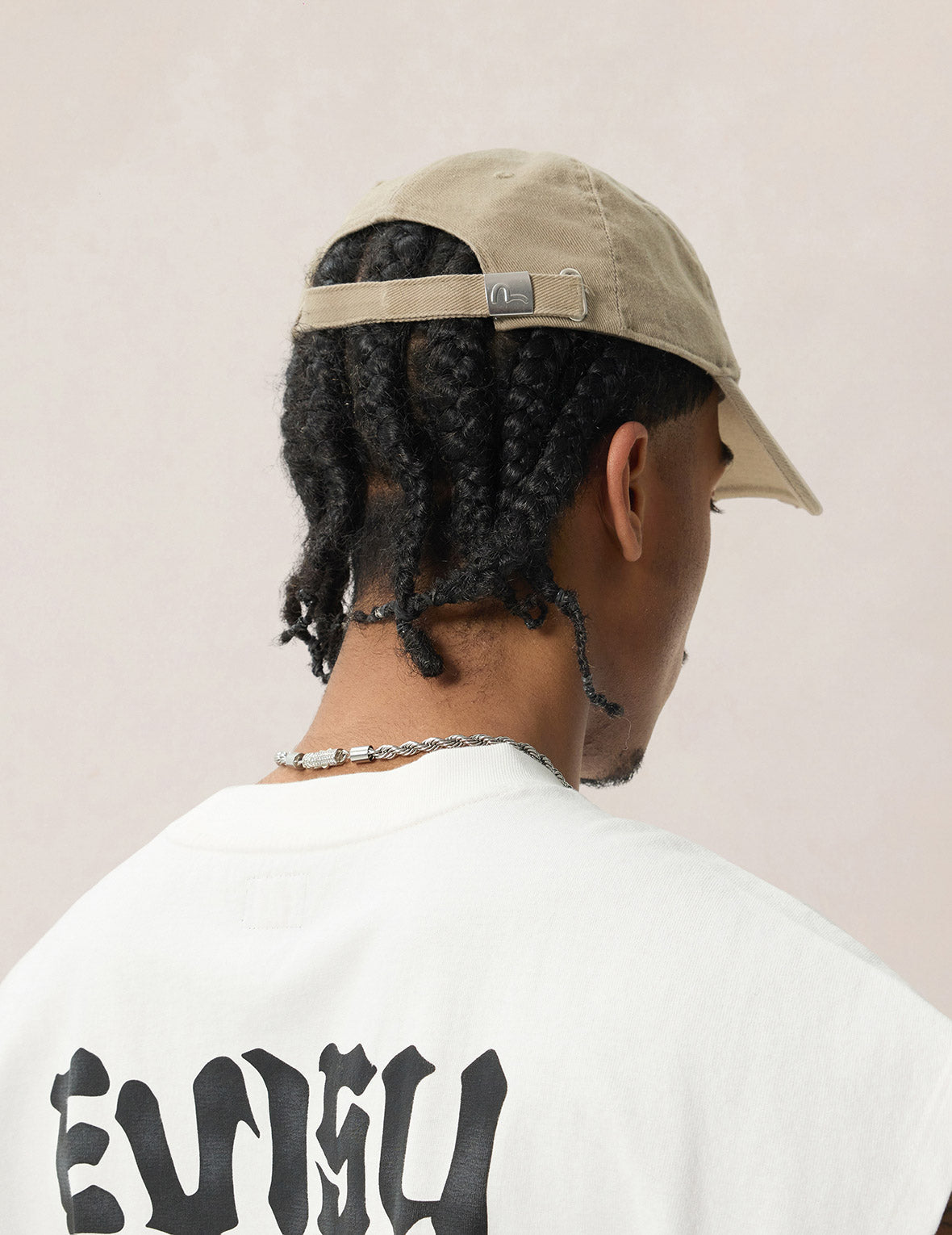 Grinding Distressed Logo Cap
