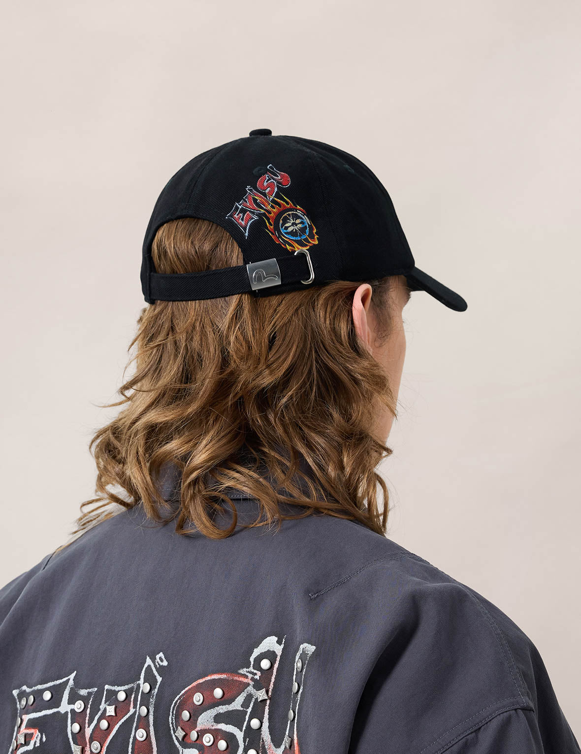 ハンドドローンブランドモチーフ キャップ – EVISU