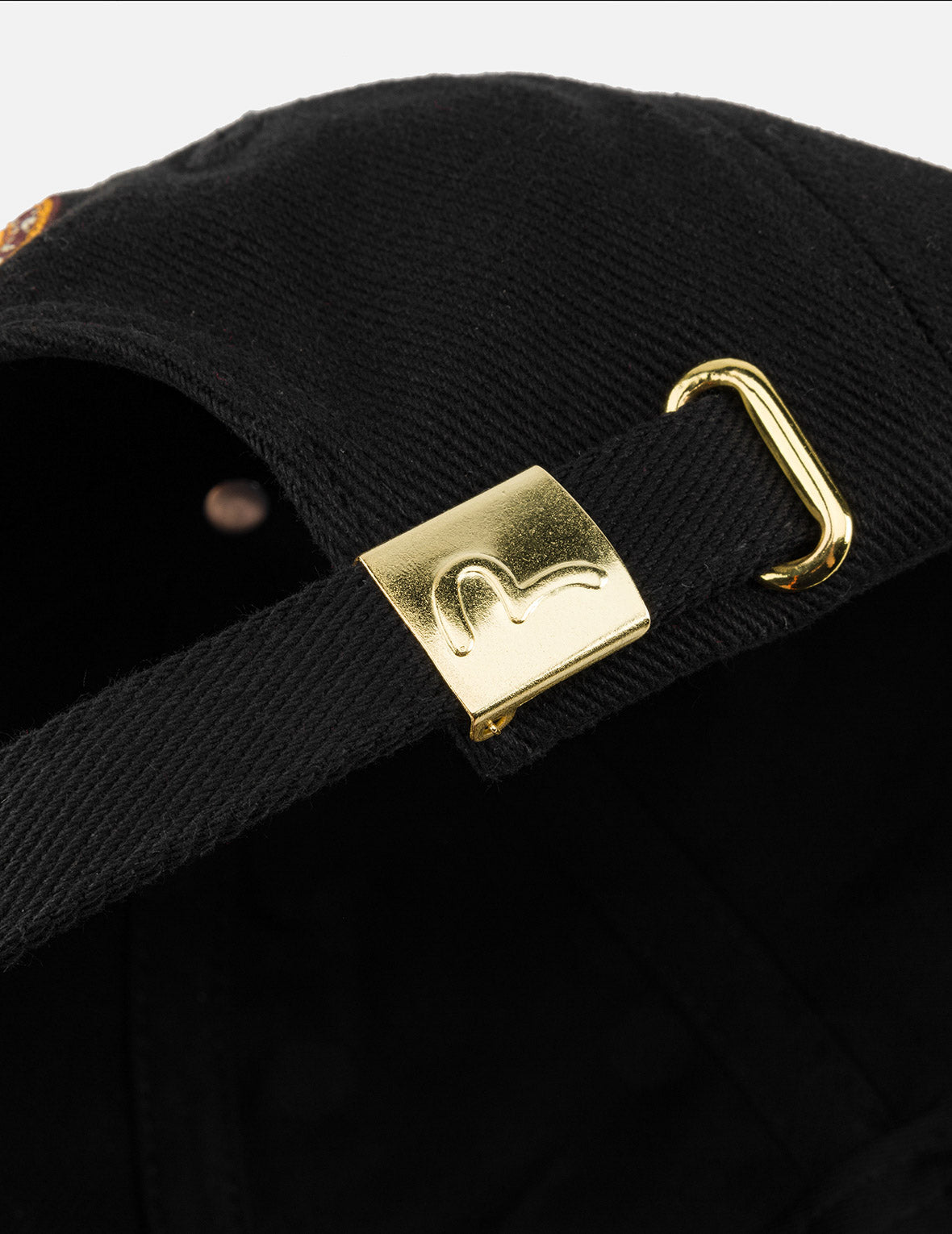 EVISUロゴ刺繍 キャップ - ブラック