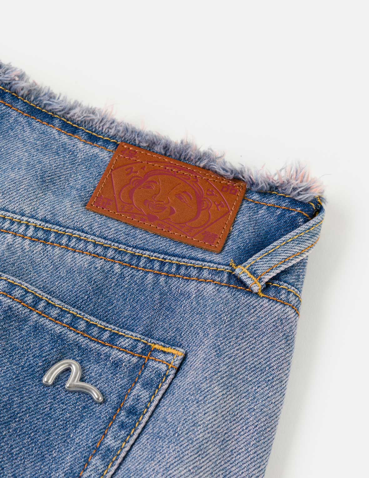 デビルハートカモメブーツカットジーンズ – EVISU