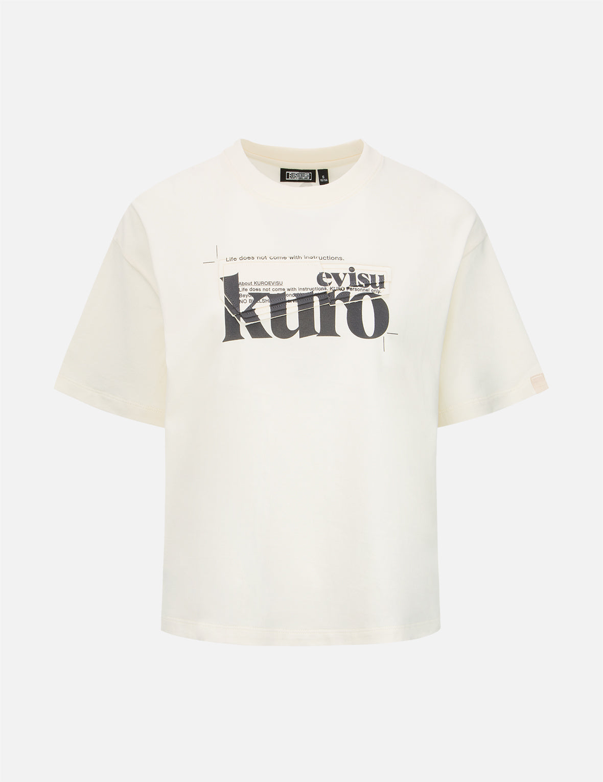 レイヤードパッチTシャツにロゴプリント