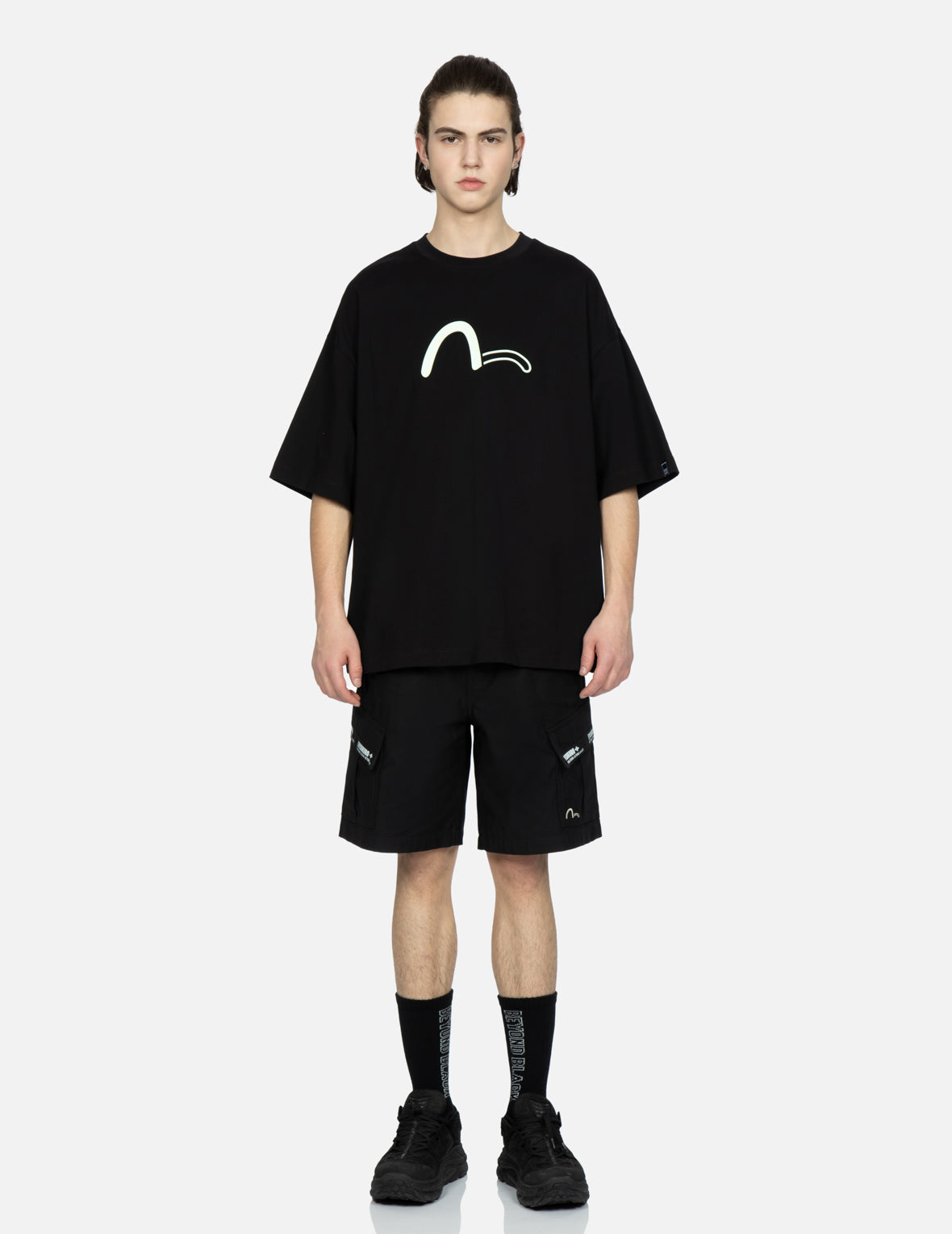 ロゴテープパッチングカーゴショーツ – EVISU