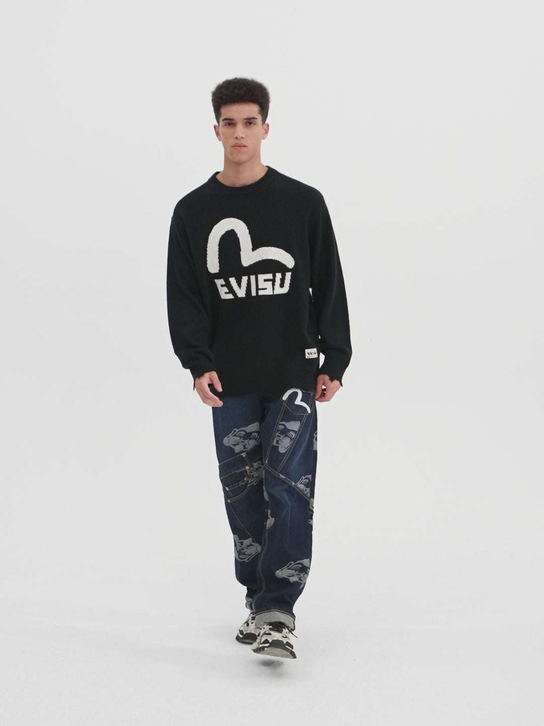 カモメ刺繍と仏頭ジャカードストレートフィットジーンズ – EVISU